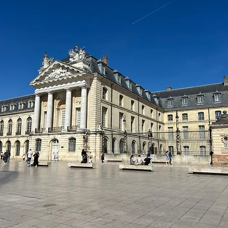 La Diligence - Climatise Au Coeur De